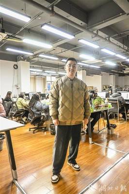 90后的返鄉(xiāng)行囊，都裝了啥？——聚焦武漢網(wǎng)站開發(fā)從業(yè)者的歸鄉(xiāng)故事